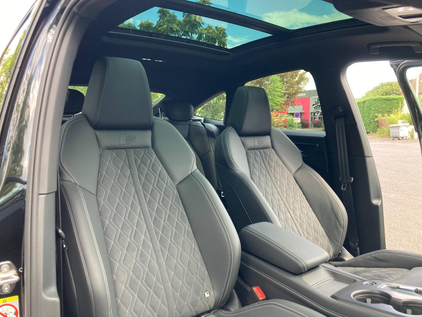 Voitures occasions Audi Q4 Sportback e-tron Base Clermont-Ferrand