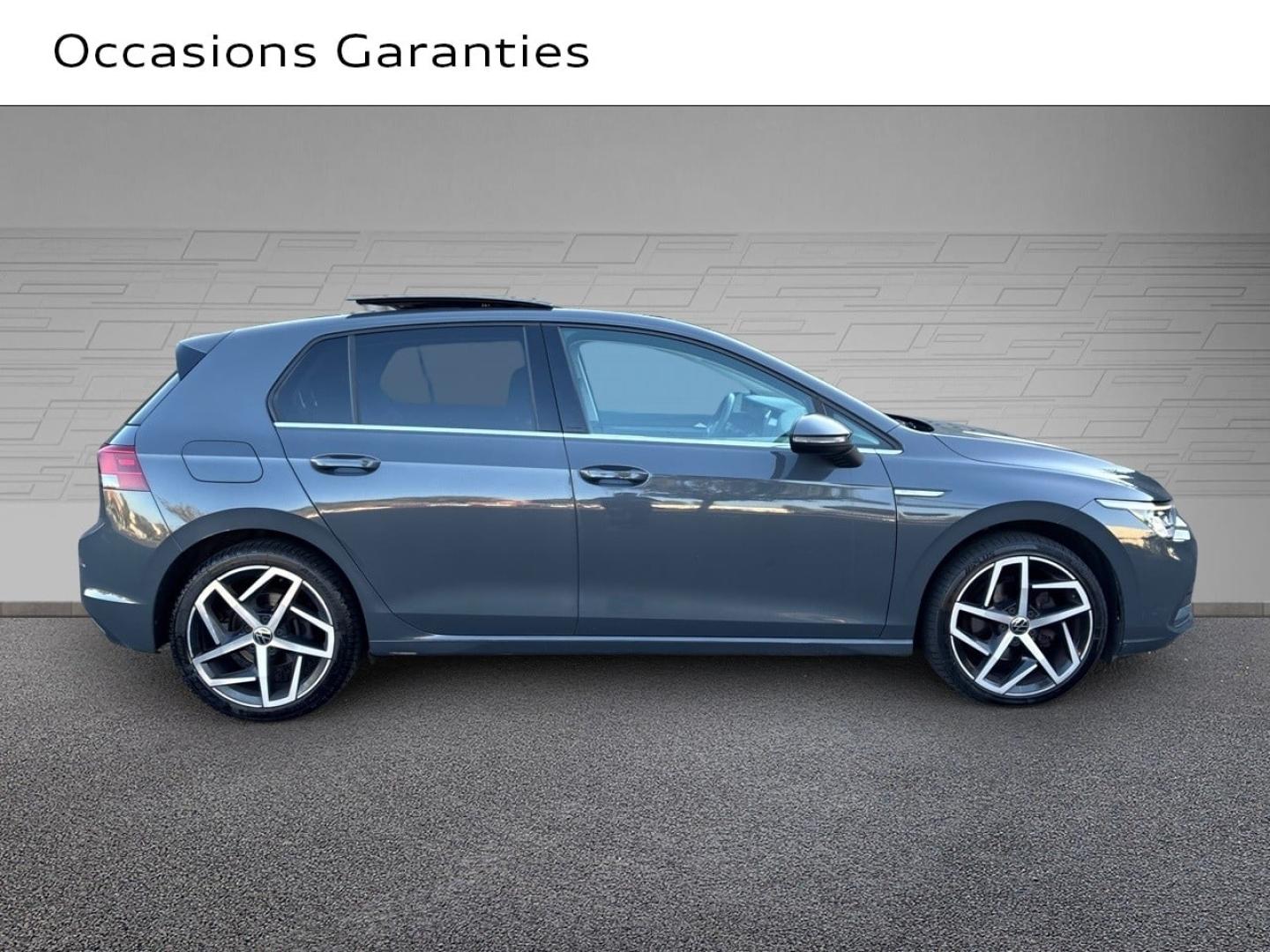 Voitures occasions VOLKSWAGEN GOLF Style 1st Clermont-Ferrand