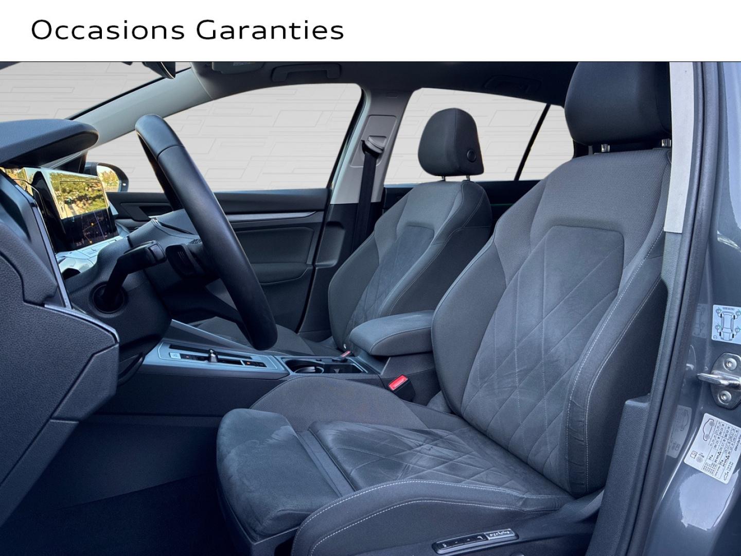 Voitures occasions VOLKSWAGEN GOLF Style 1st Clermont-Ferrand