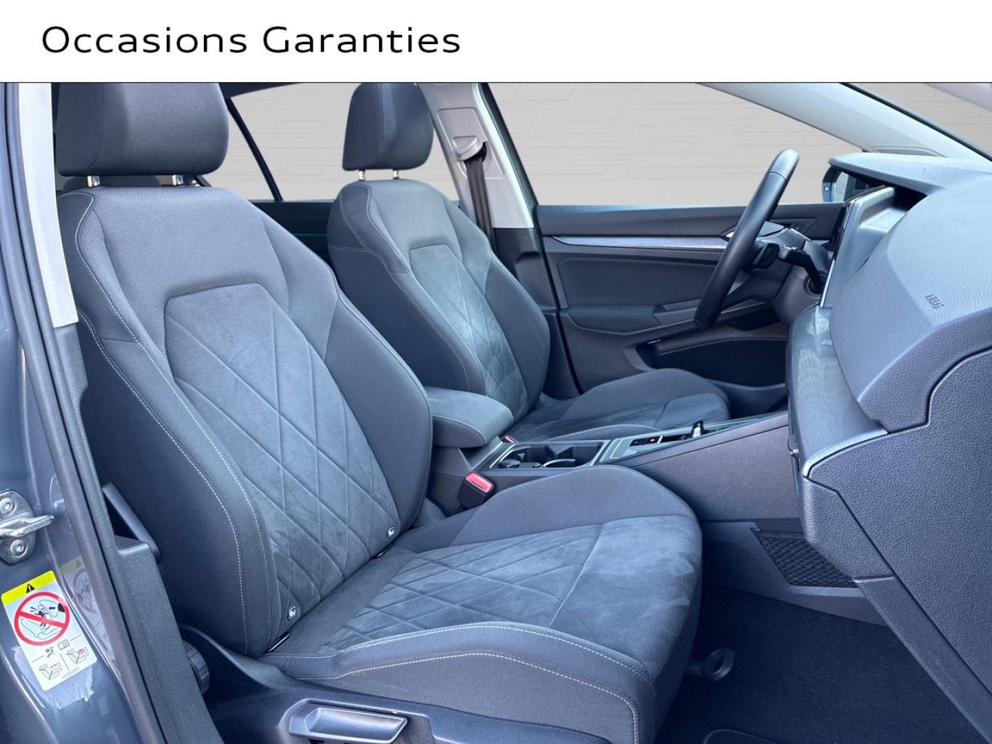 Voitures occasions VOLKSWAGEN GOLF Style 1st Clermont-Ferrand