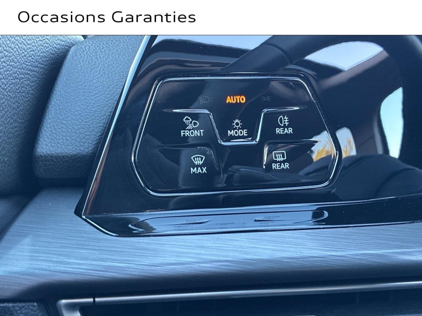 Voitures occasions VOLKSWAGEN GOLF Style 1st Clermont-Ferrand