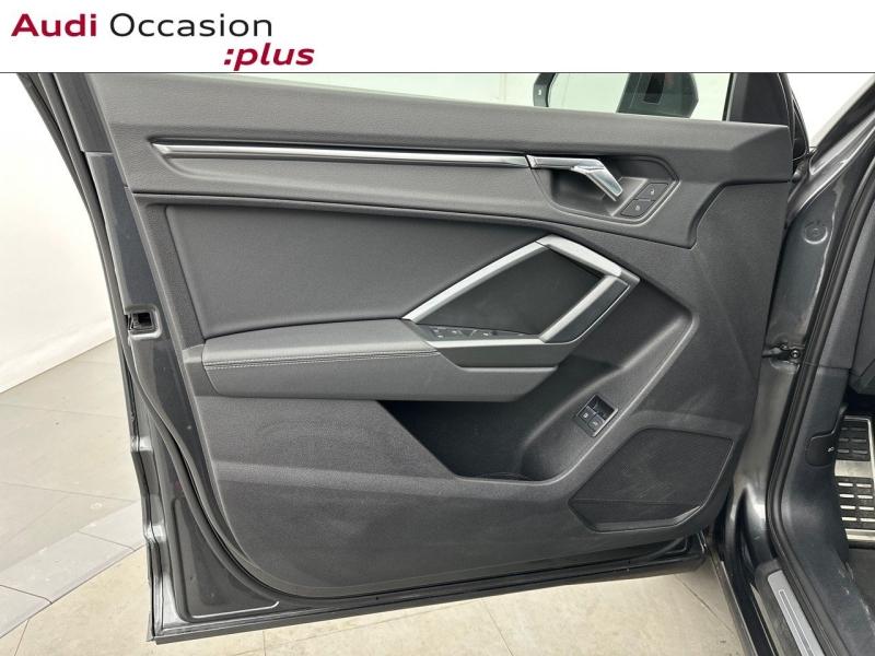 Voitures occasions Audi Q3 Sportback S line Paris