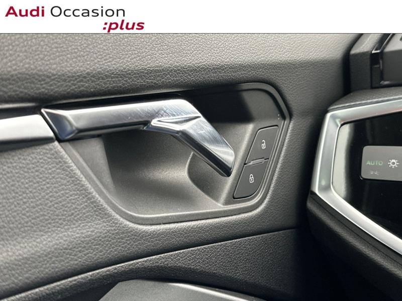 Voitures occasions Audi Q3 Sportback S line Paris