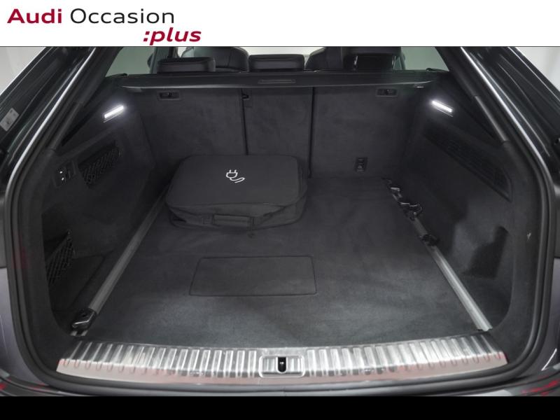 Voitures occasions Audi Q8 Compétition Paris