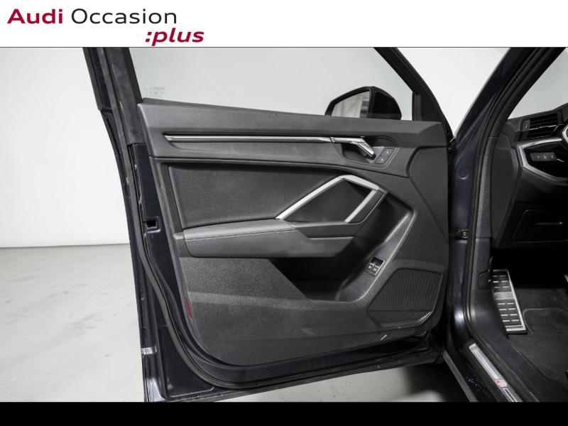 Voitures occasions Audi Q3 S line Paris