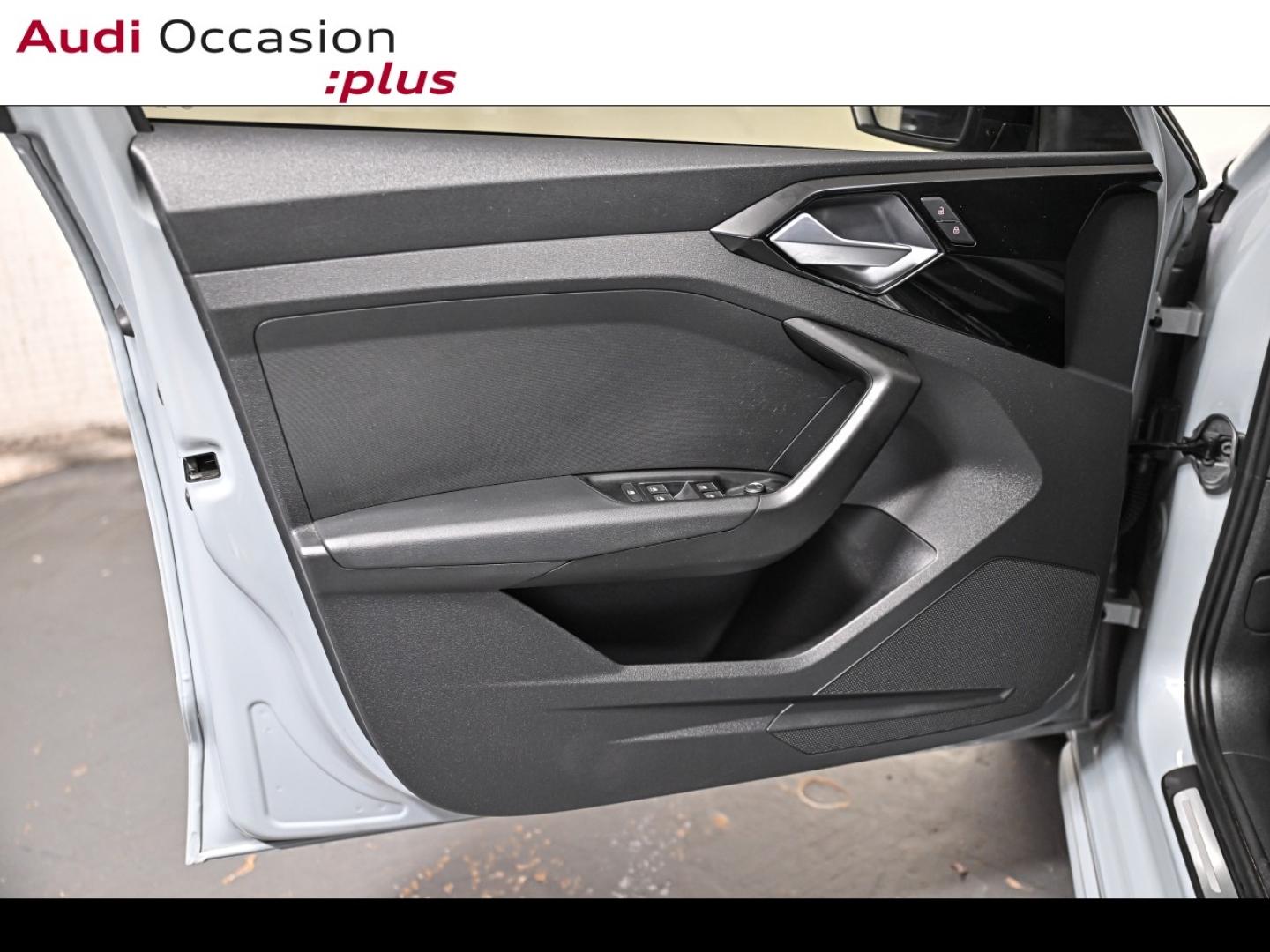 Voitures occasions Audi A1 Sportback S line Paris