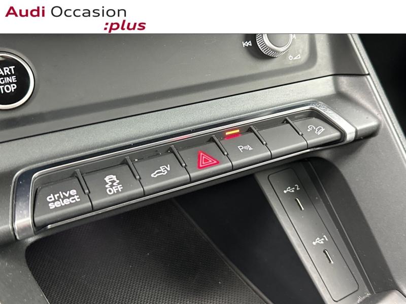 Voitures occasions Audi Q3 Sportback S line Paris