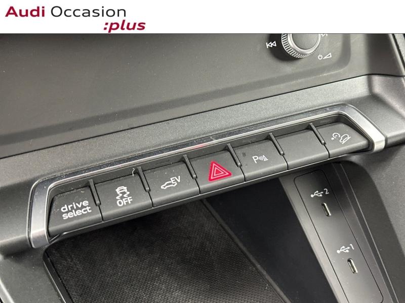 Voitures occasions Audi Q3 Sportback S line Paris