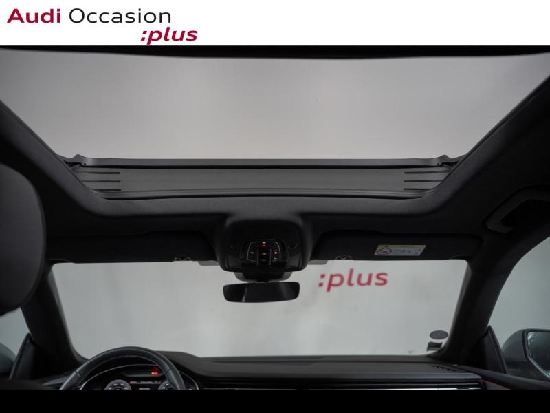 Voitures occasions Audi Q8 S line Paris