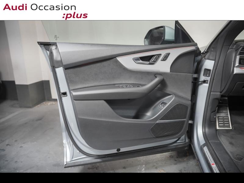 Voitures occasions Audi Q8 S line Paris