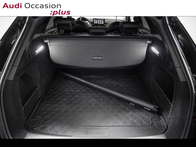 Voitures occasions Audi A4 Avant S line Paris