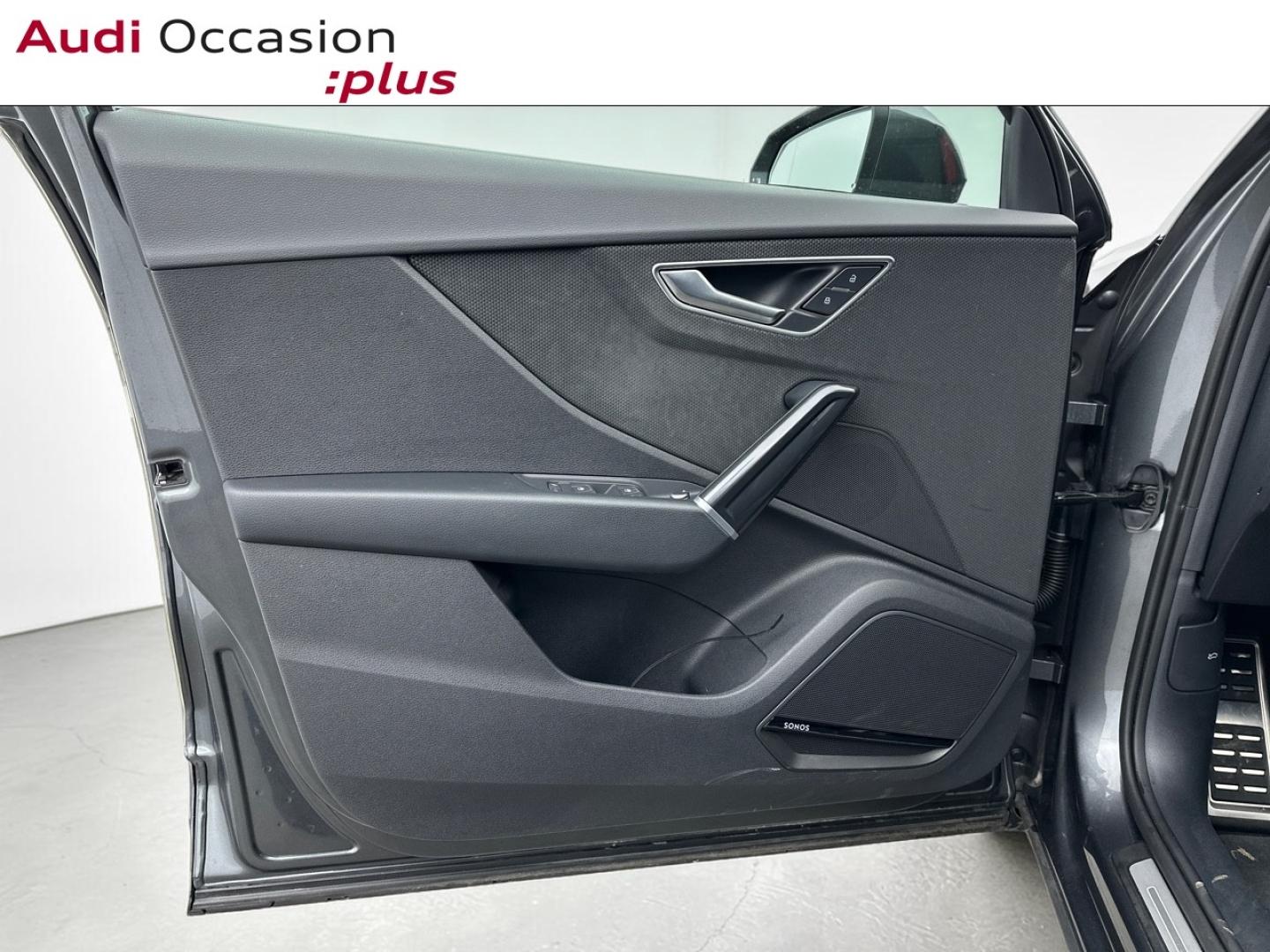 Voitures occasions Audi Q2 S line Plus Paris