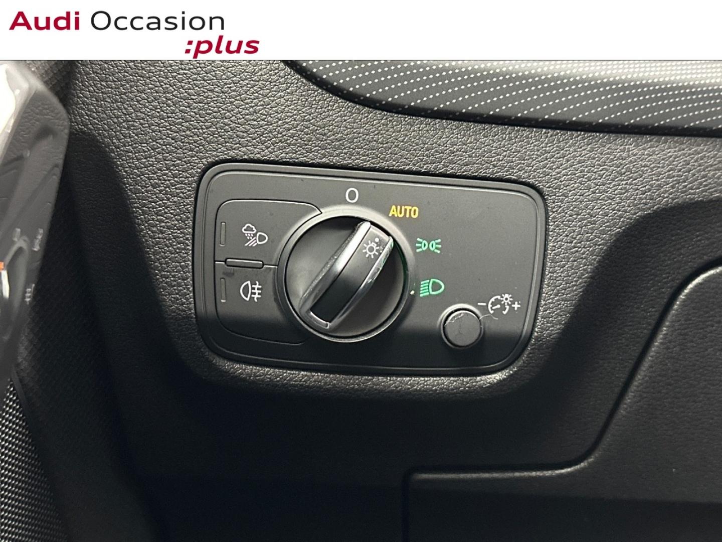 Voitures occasions Audi Q2 S line Plus Paris
