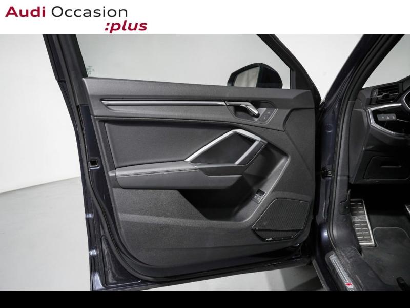 Voitures occasions Audi Q3 Sportback S line Paris