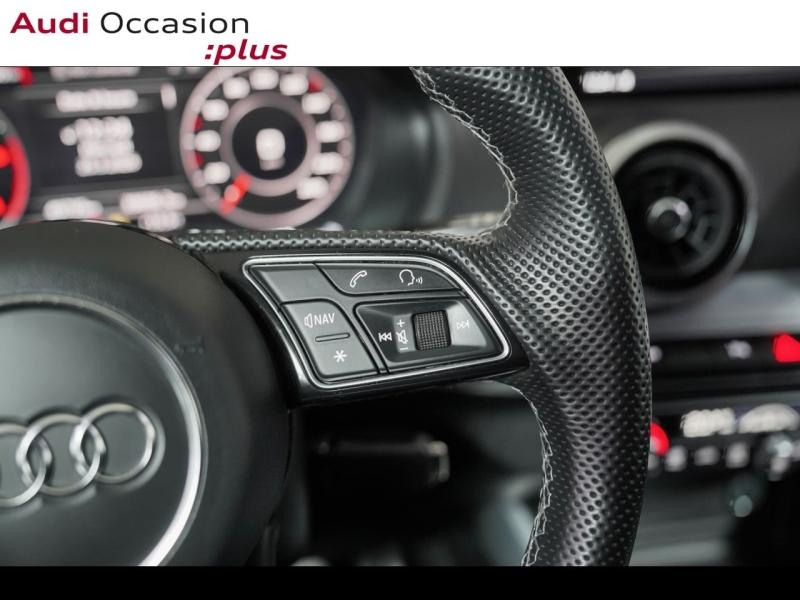 Voitures occasions Audi Q2 S line Paris