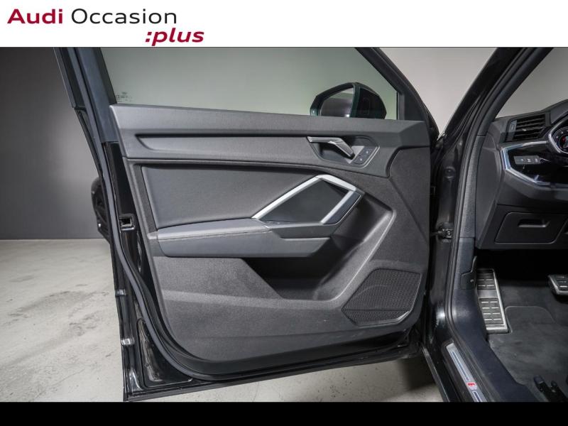Voitures occasions Audi Q3 Sportback S line Paris