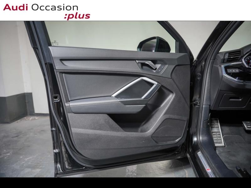 Voitures occasions Audi Q3 Sportback S line Paris