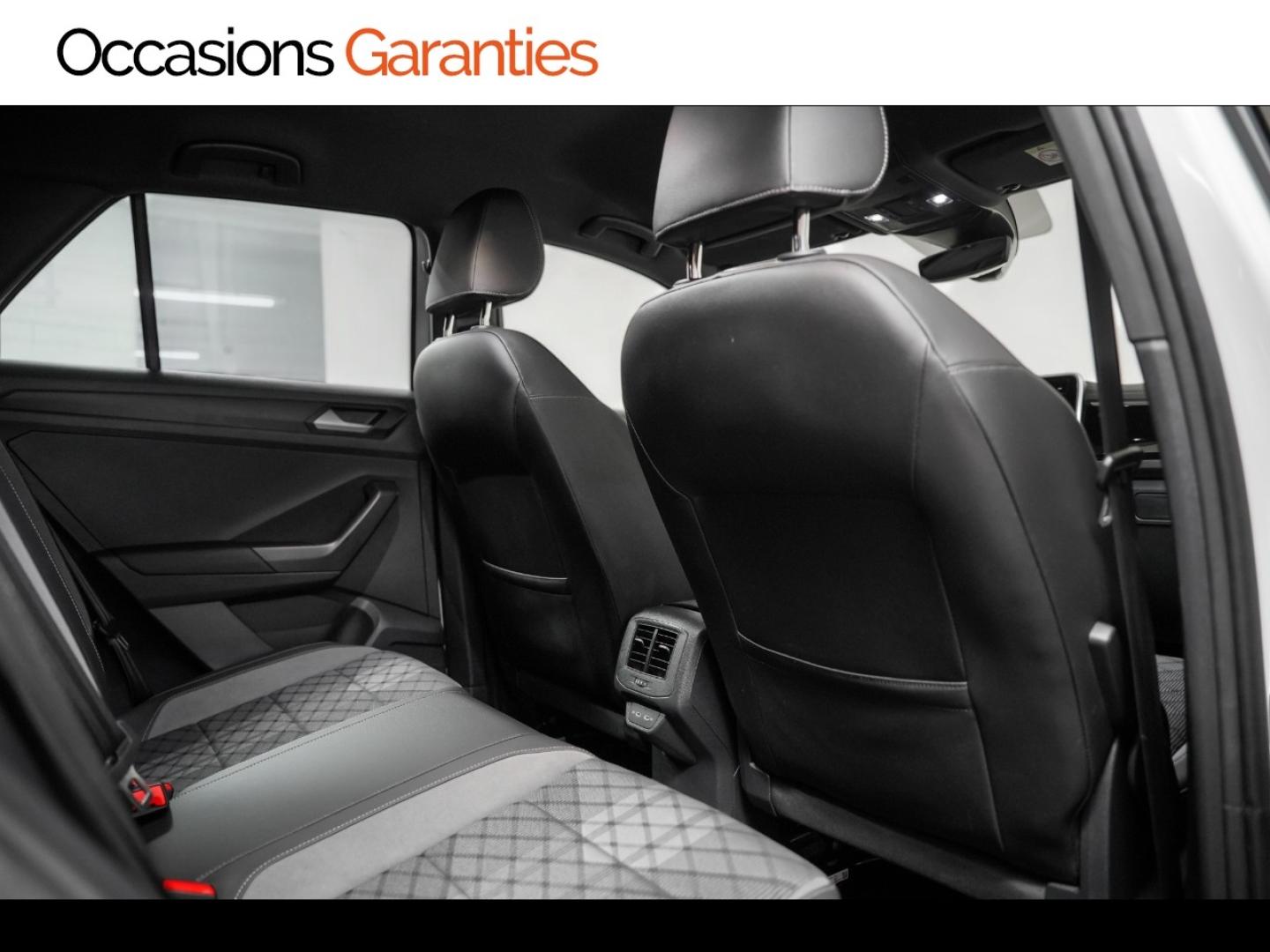 Voitures occasions VOLKSWAGEN T-ROC R-Line Paris