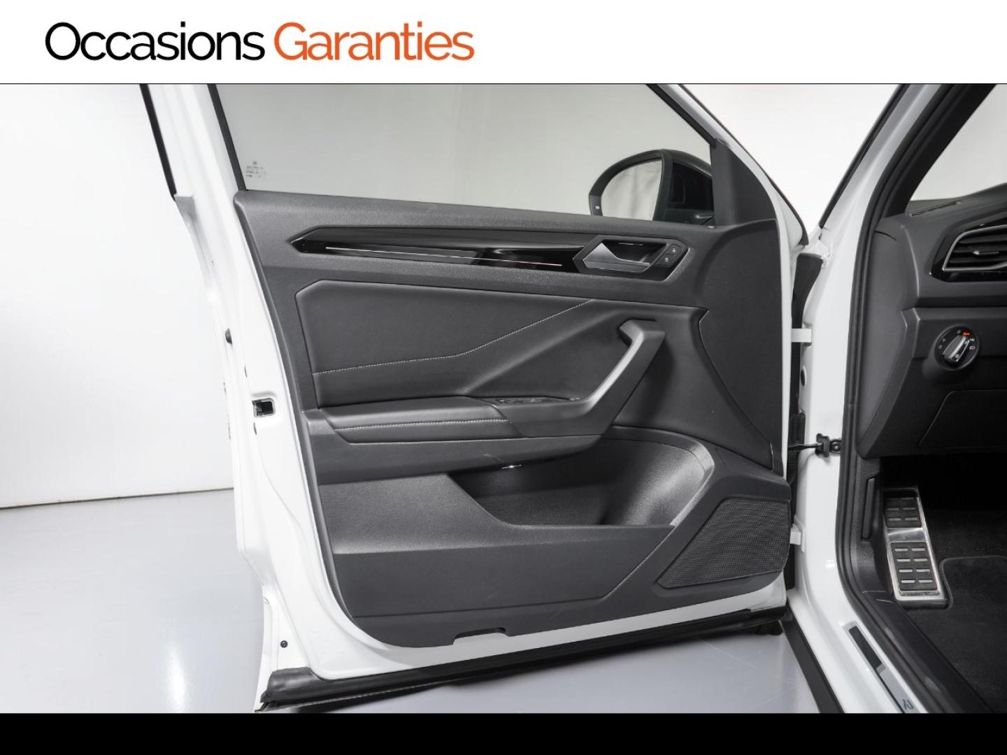 Voitures occasions VOLKSWAGEN T-ROC R-Line Paris