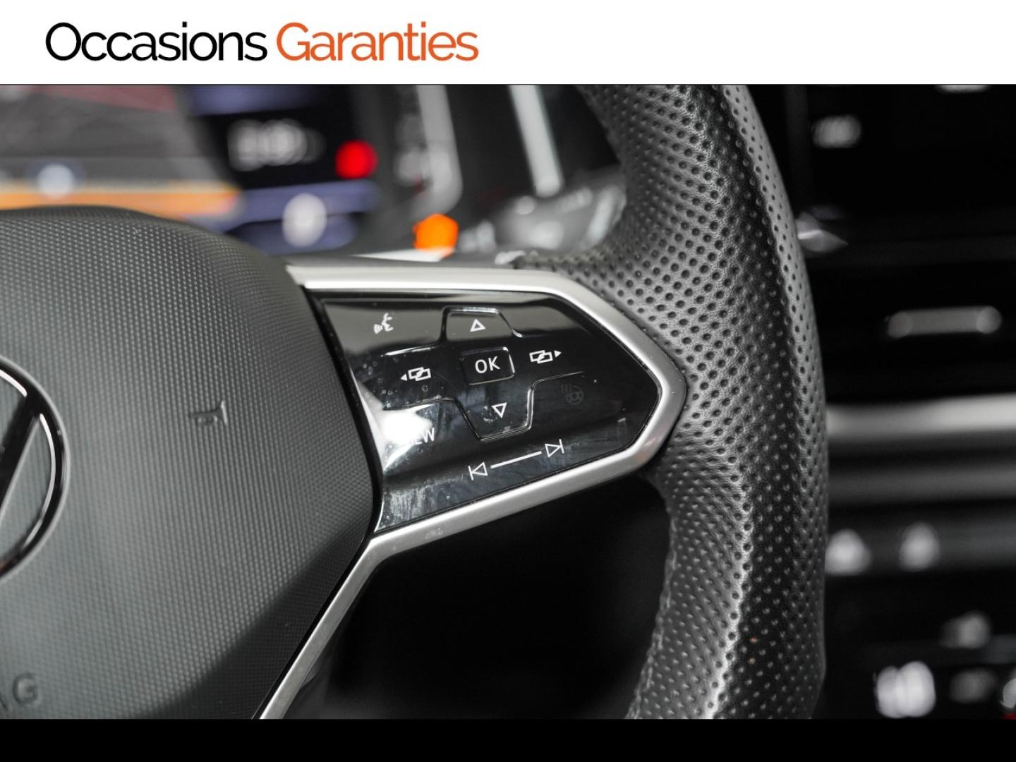 Voitures occasions VOLKSWAGEN T-ROC R-Line Paris