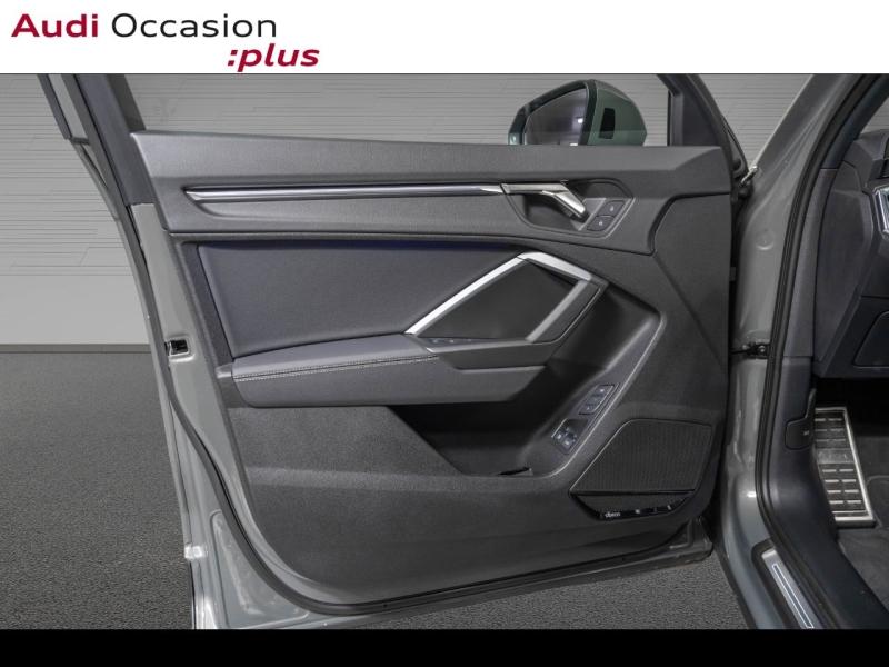 Voitures occasions Audi Q3 S line Paris