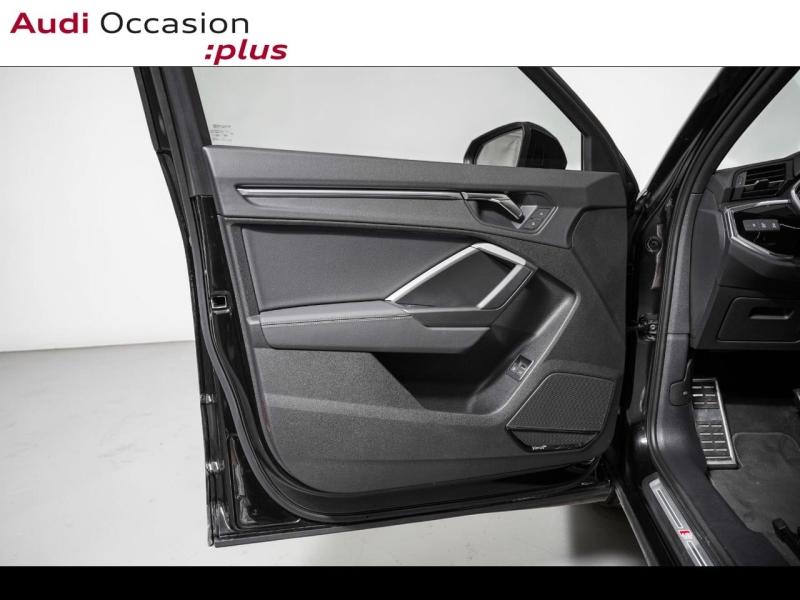 Voitures occasions Audi Q3 Sportback S line Paris