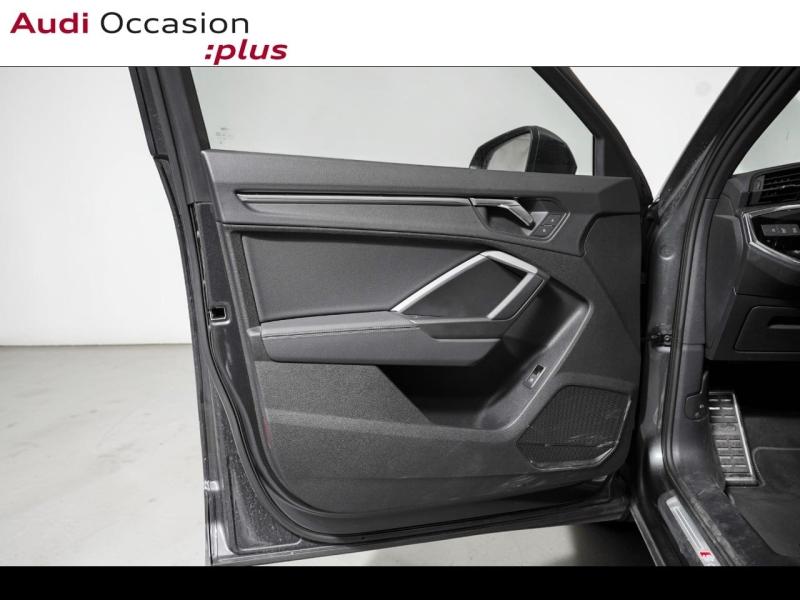 Voitures occasions Audi Q3 S line Paris