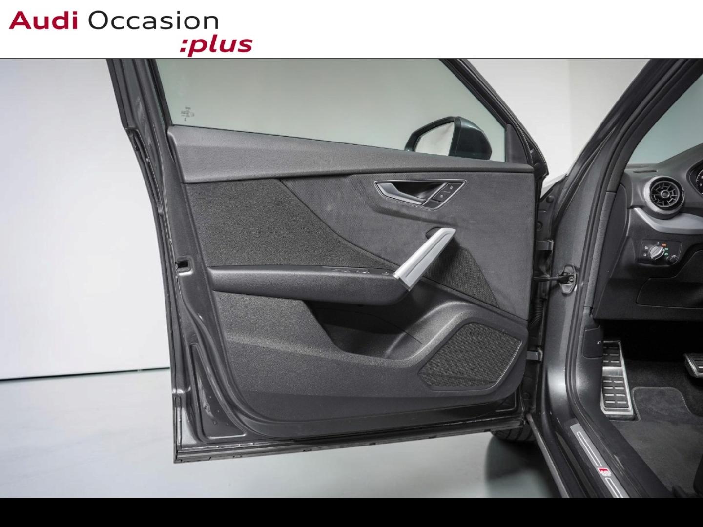 Voitures occasions Audi Q2 S line Paris