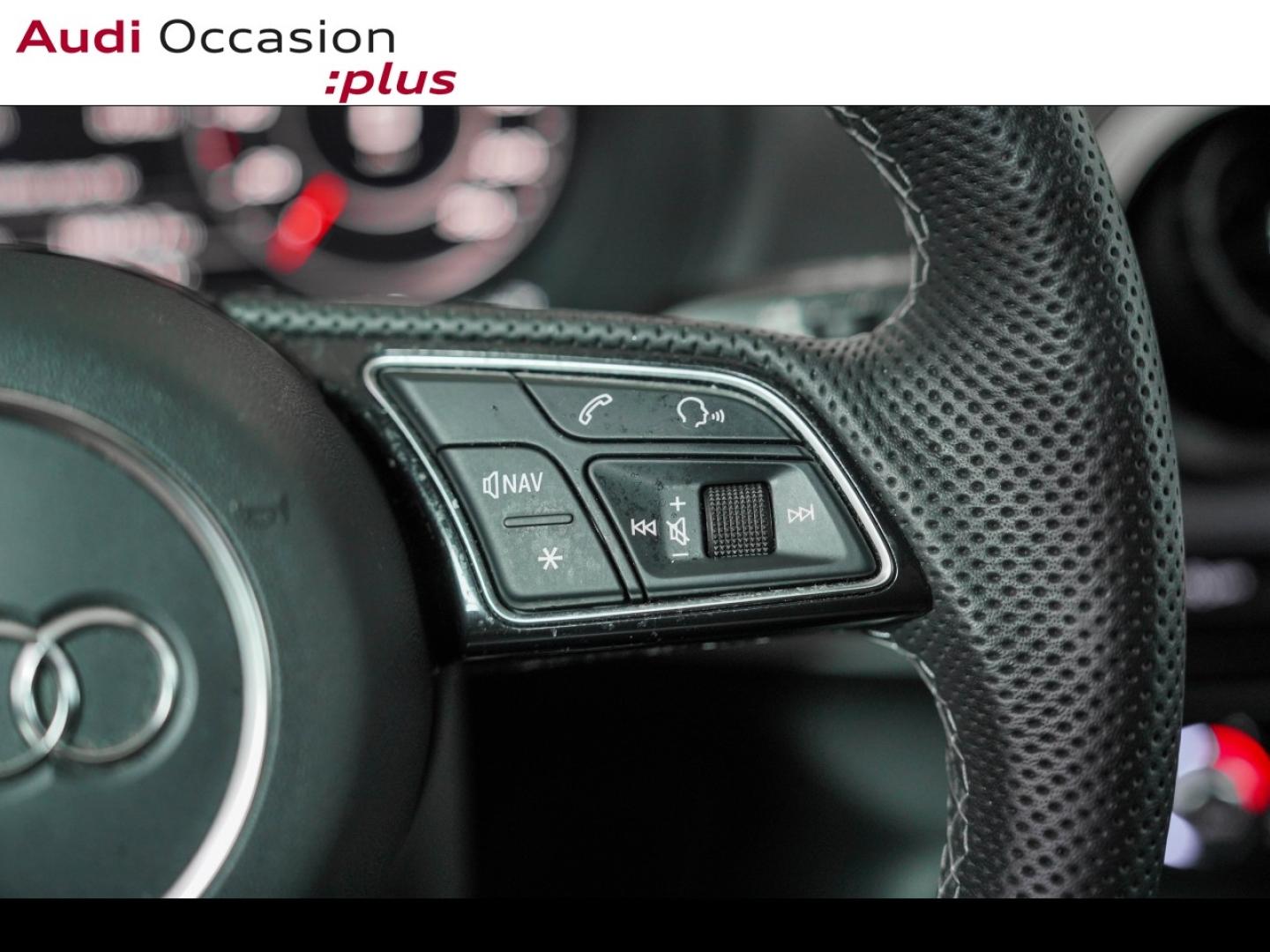 Voitures occasions Audi Q2 S line Paris