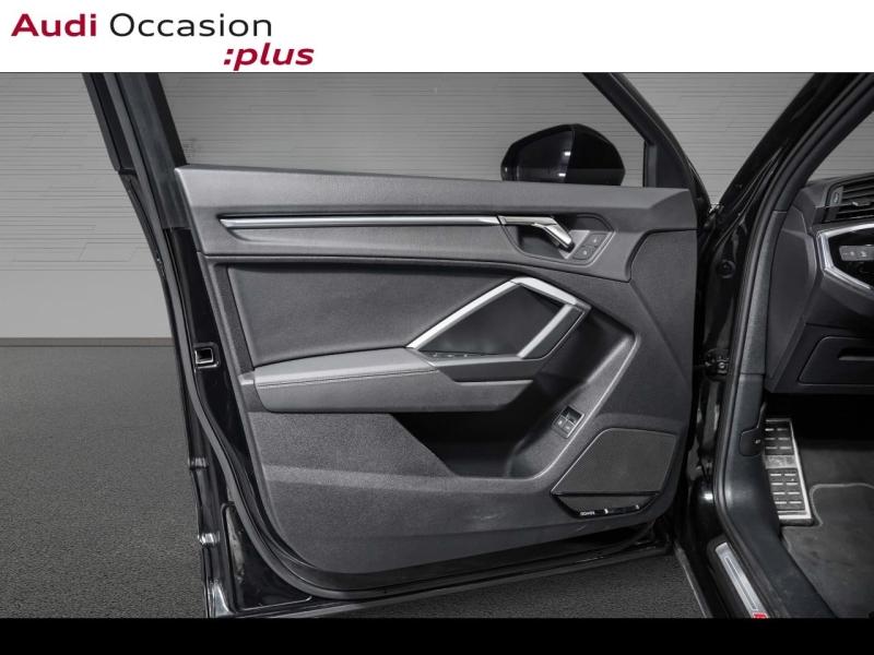 Voitures occasions Audi Q3 Sportback S line Paris