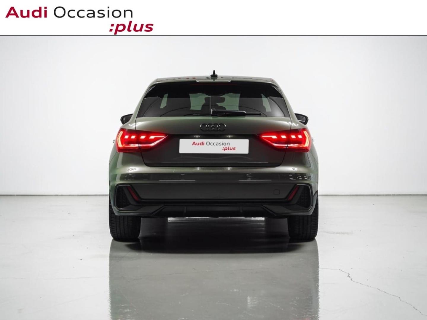 Voitures occasions Audi A1 Sportback Black Edition Paris