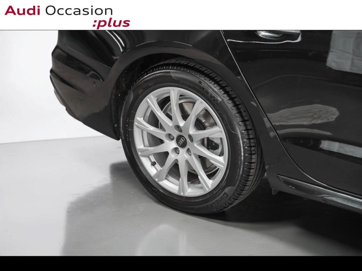 Voitures occasions Audi A4 Avant Business Executive Paris
