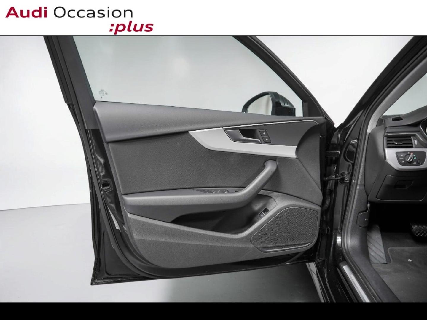 Voitures occasions Audi A4 Avant Business Executive Paris
