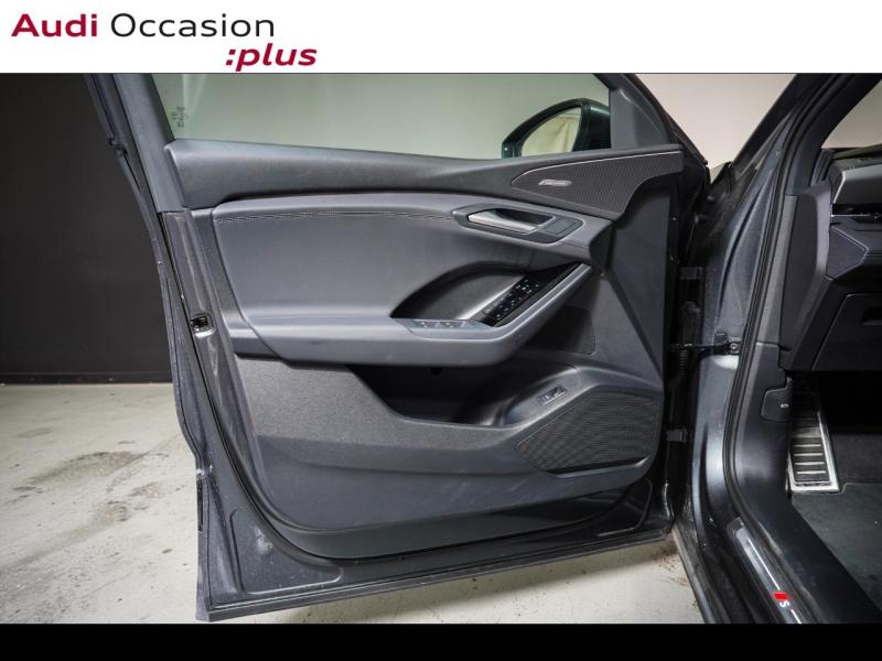 Voitures occasions Audi Q6 e-tron S line Paris