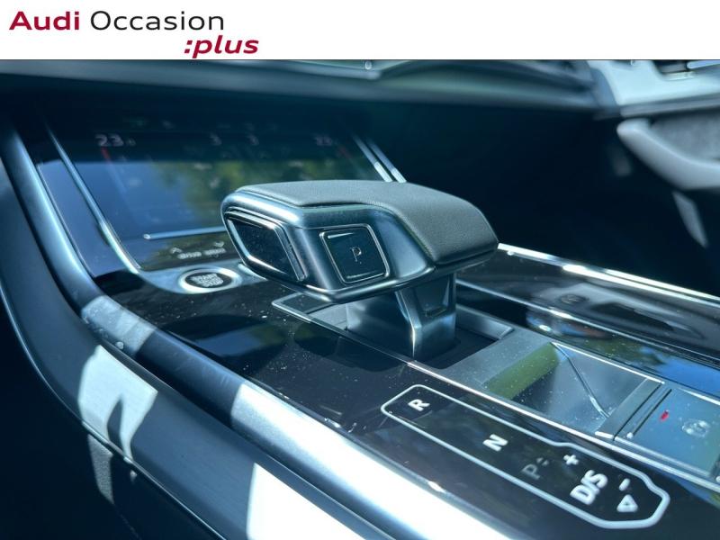 Voitures occasions Audi Q8 S line Paris