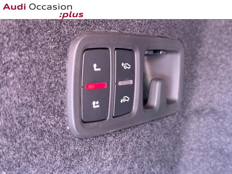 Voitures occasions Audi Q8 S line Paris