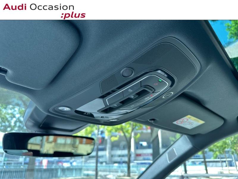 Voitures occasions Audi Q8 S line Paris