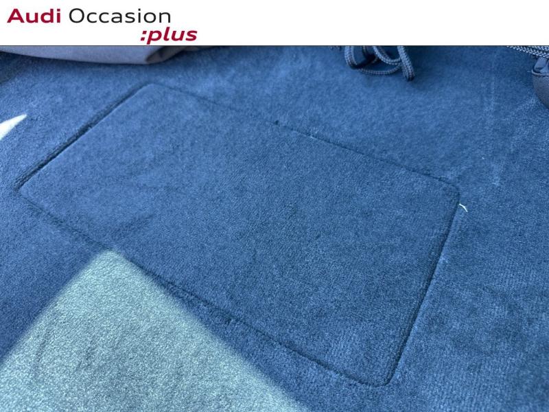 Voitures occasions Audi Q8 S line Paris