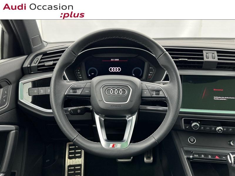 Voitures occasions Audi Q3 S line Paris