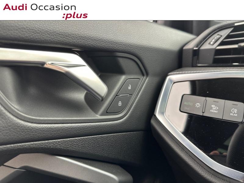 Voitures occasions Audi Q3 S line Paris
