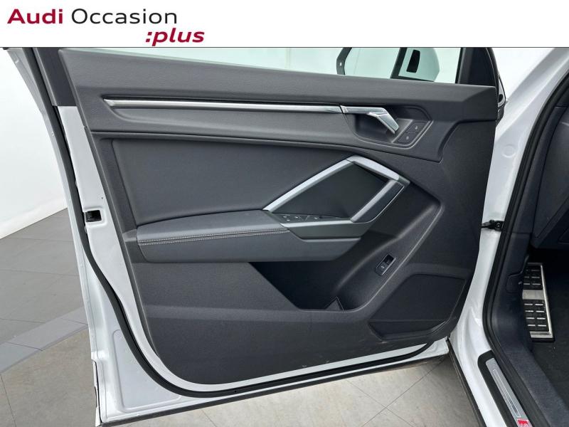 Voitures occasions Audi Q3 S line Paris