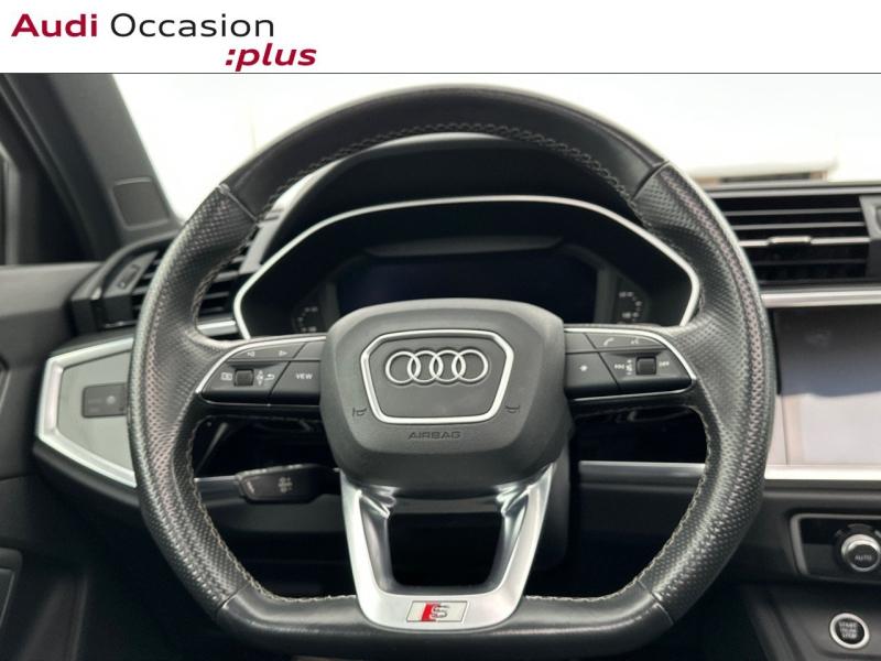 Voitures occasions Audi Q3 S line Paris