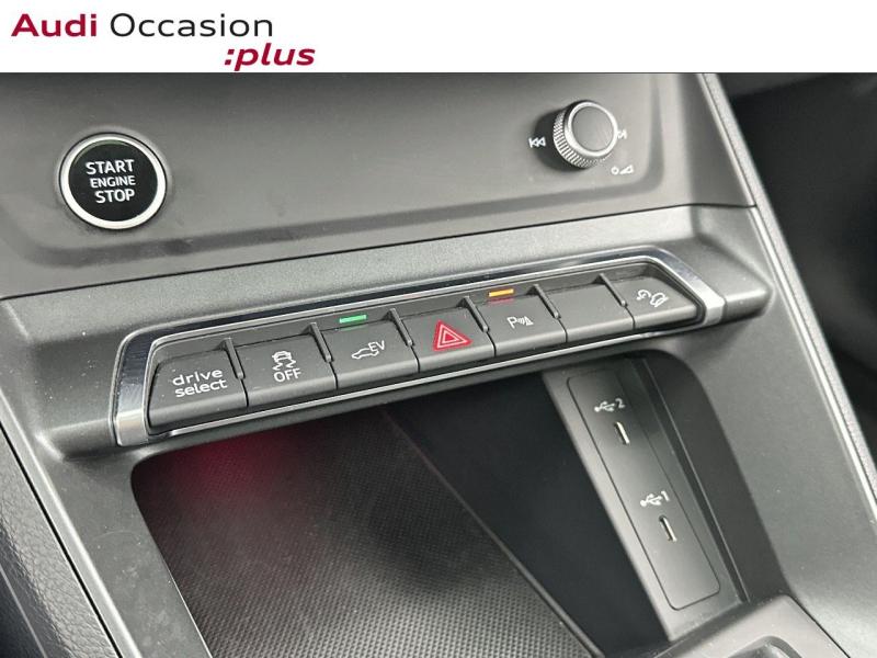 Voitures occasions Audi Q3 S line Paris