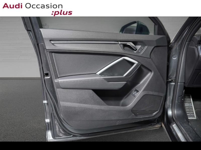 Voitures occasions Audi Q3 Sportback S line Paris