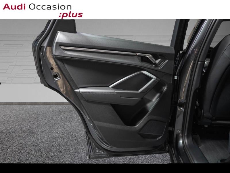Voitures occasions Audi Q3 S line Paris