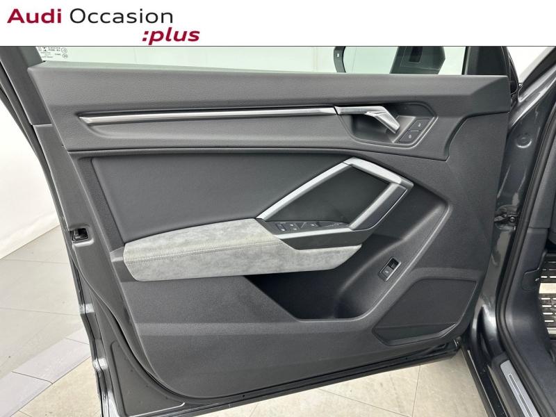 Voitures occasions Audi Q3 Sportback S line Paris