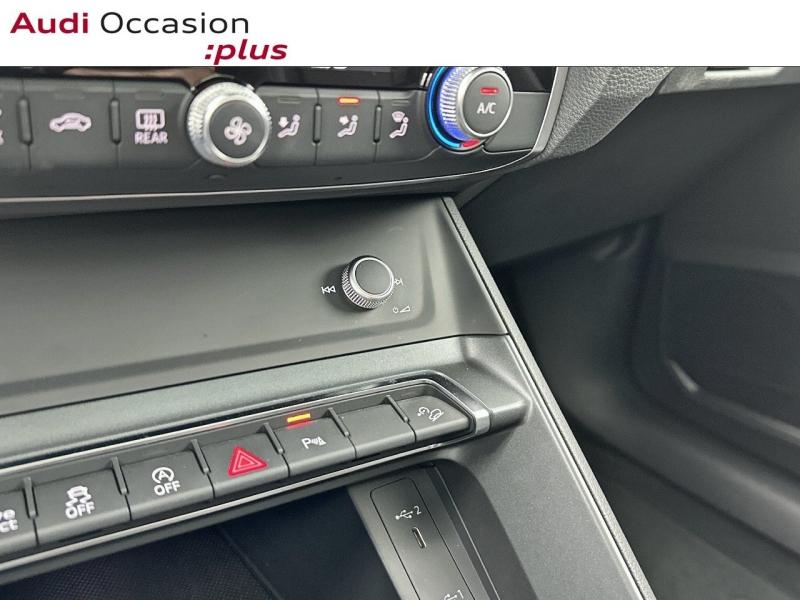 Voitures occasions Audi Q3 Sportback S line Paris