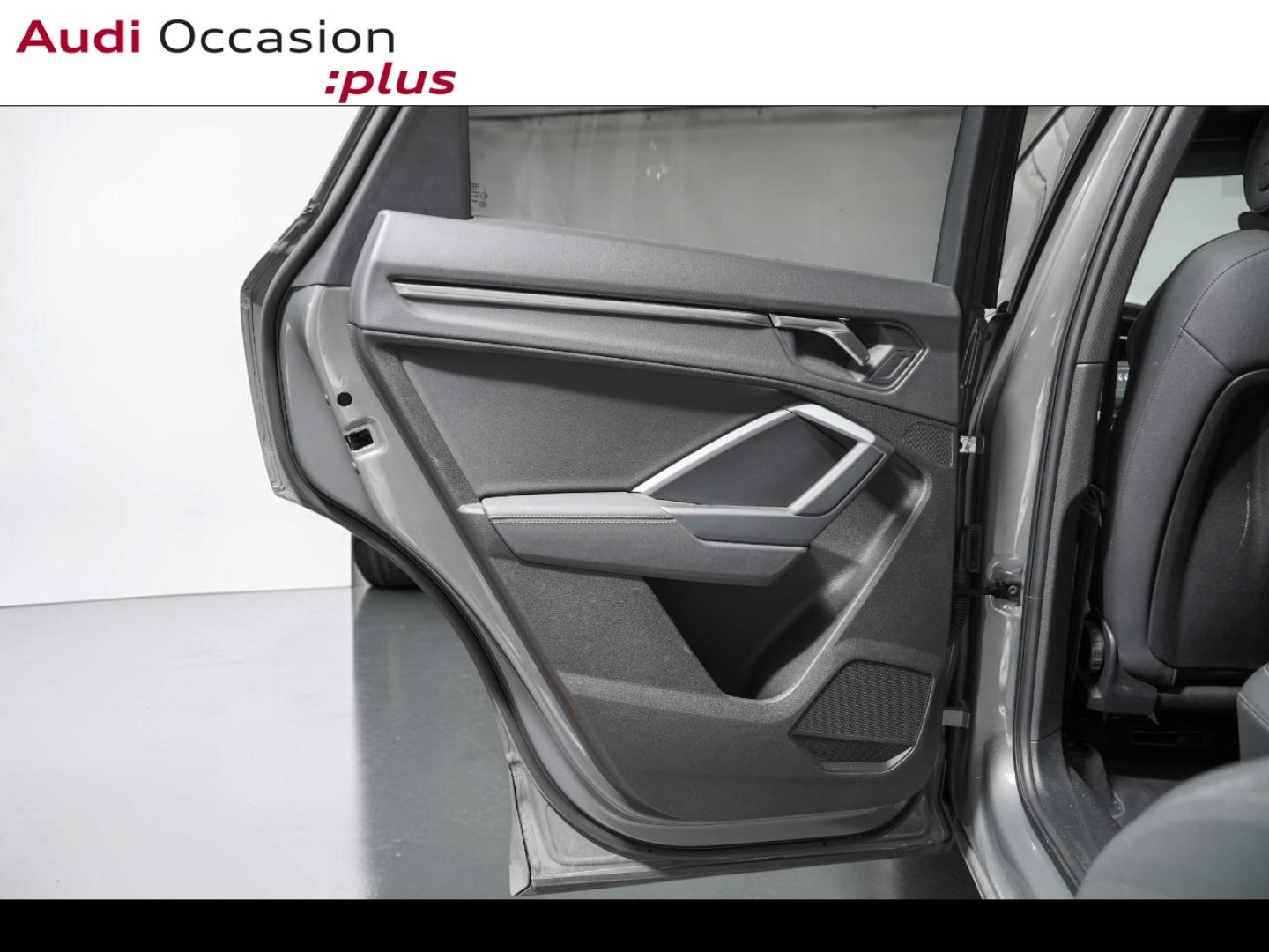 Voitures occasions Audi Q3 S line Paris