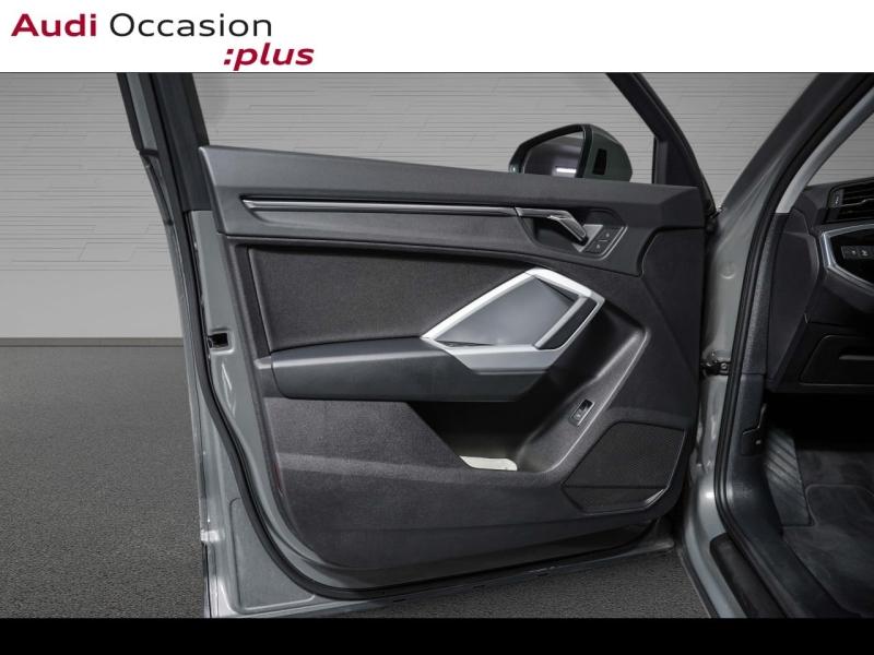 Voitures occasions Audi Q3 Design Paris