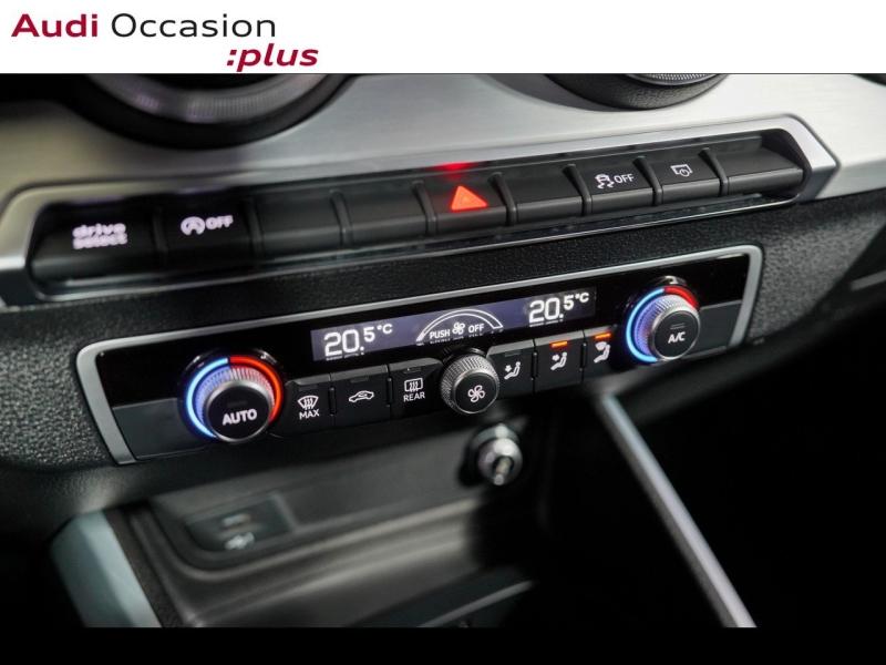 Voitures occasions Audi Q2 S line Paris